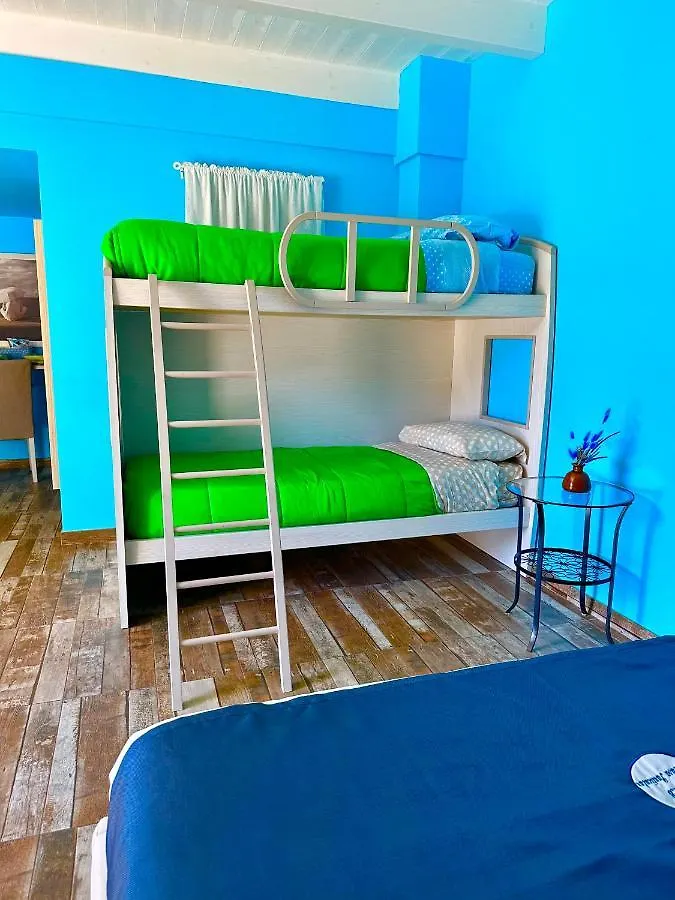 La Casa (Adults Only) Bed and Breakfast Bari 0*,  Italië