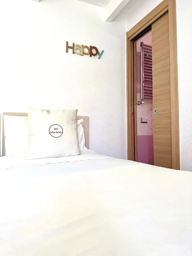 La Casa (Adults Only) Bed and Breakfast Μπάρι