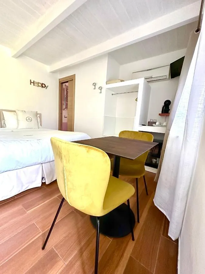 La Casa (Adults Only) Bed and Breakfast Bari 0*,