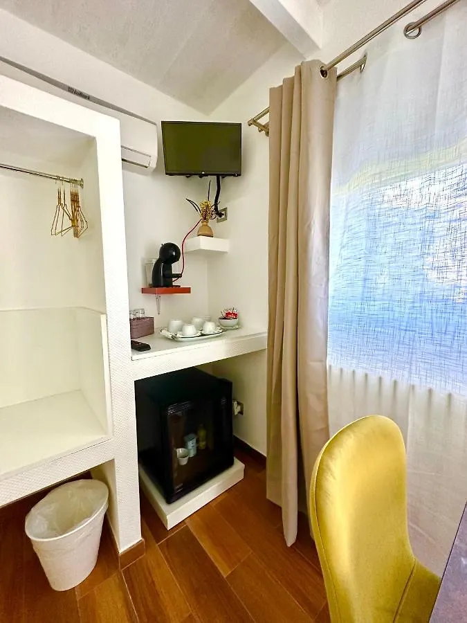 La Casa (Adults Only) Bed and Breakfast Μπάρι 0*,  Ιταλία