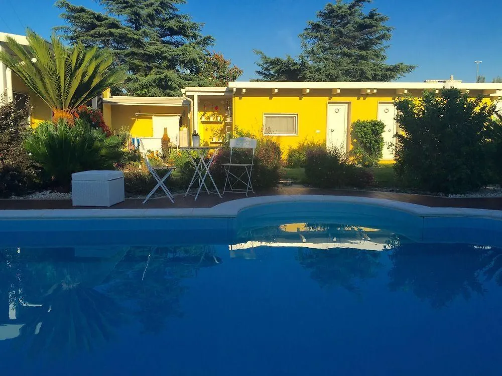 Bed & Breakfast La Casa (Adults Only) Bed and Breakfast Bari